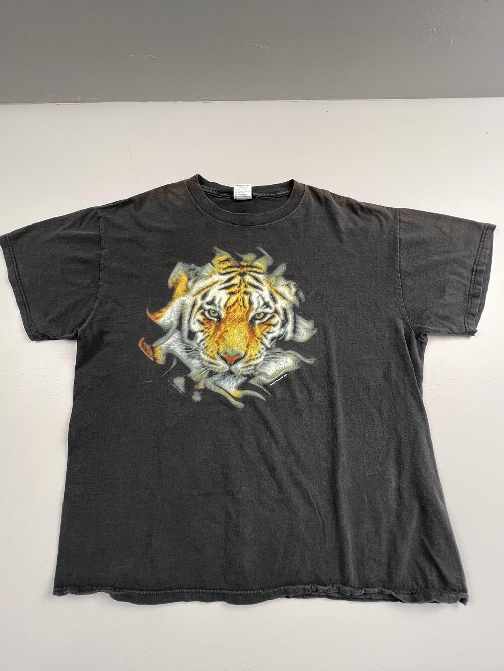 Vintage Delta Shirt Mens XL Black Tiger Graphic Tee Common Threads 1999 VTG USA